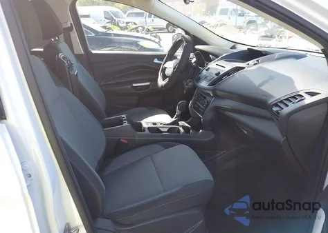 2017 Ford Escape Se z USA, uszkodzony, nr VIN 1FMCU9GD7HUE49982